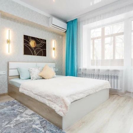 Шикарная Квартира В Золотом Квадрате Almaty Eksteriør bilde